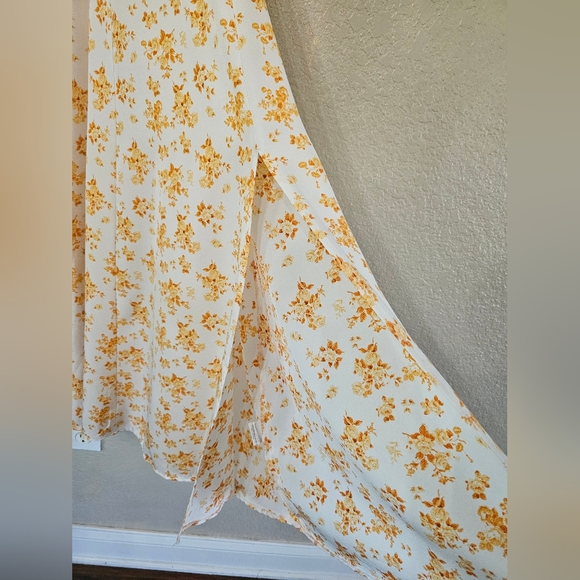 Floral Maxi Dress in Cream and Orange - Picture 6 of 6